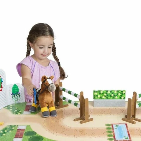 Horse And Obstacle Course Playset M&D