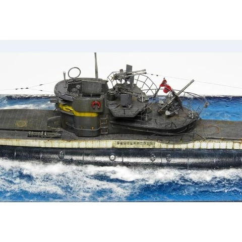 Revell Submarine Type VII C/41 Germany Atlantic Version 05100