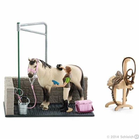 Schleich Washing place for horses 42104