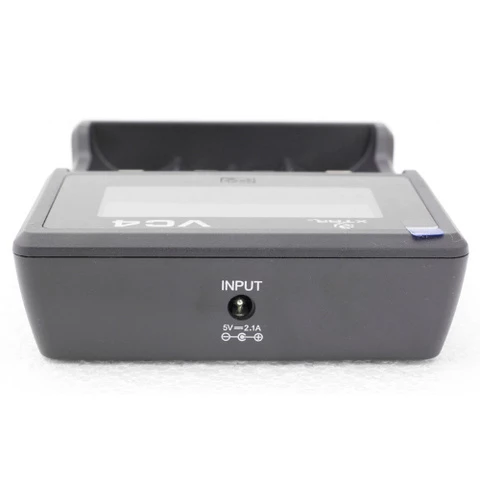 Xtar VC4 Li-Ion / NiMH 4-paikkainen USB-laturi Diginäytöllä