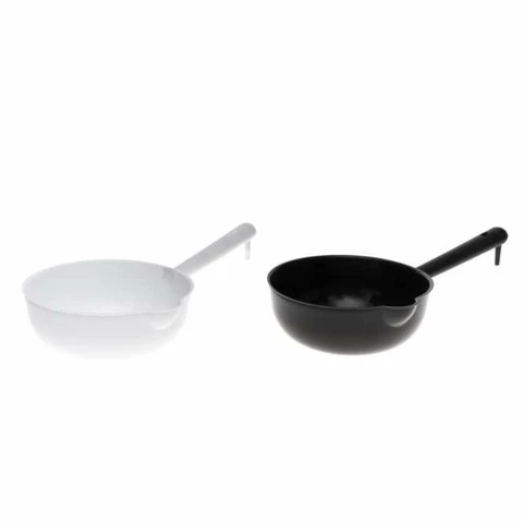 Sauna ladle 2 L plastic with pouring spout, black or white