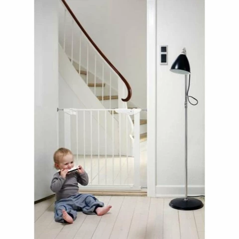  Safety gate Baby Dan Premiere + an extension piece, a tensionable door gate