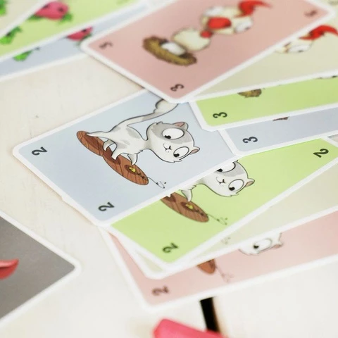 Pig card game Peliko