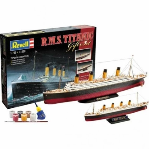 Revell Titanic Cruiser 1:700 and 1:1200 RE05727