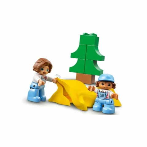 Duplo 10946 perheen asuntoautoseikkailu Lego