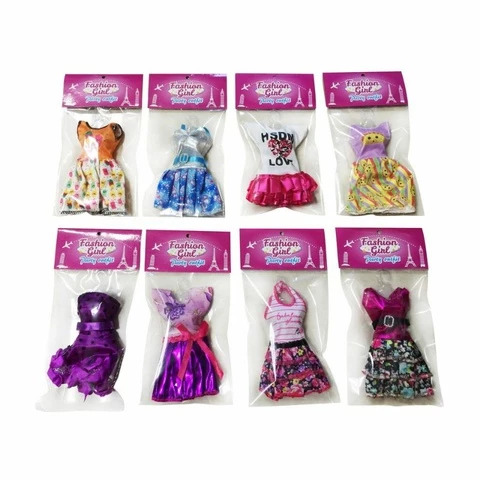 Dress Party Fashion doll different