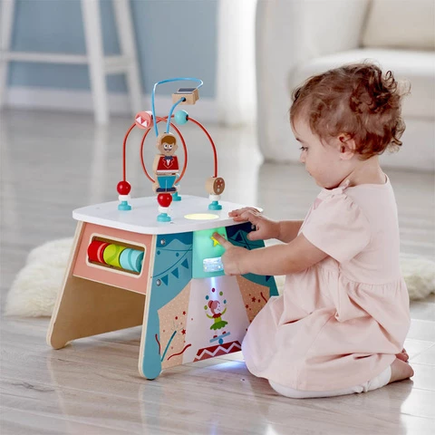 Wood search cube Circus Hape with Light