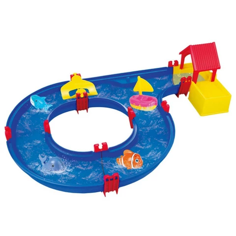Water play set 17 parts 51 x 73 cm
