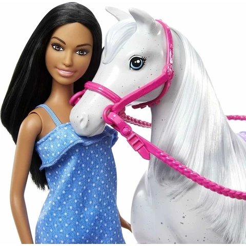 Barbie hevonen ja nukke ruskeat hiukset
