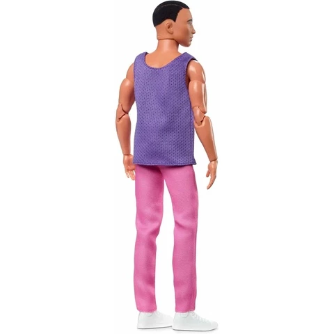 Barbie Ken Signature Looks lila t-paidassa