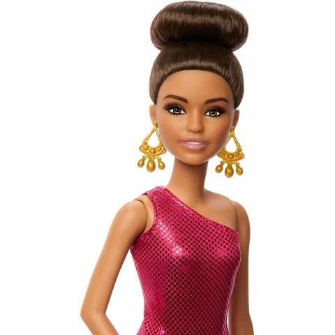 Barbie-tanssijan kasvo ja hiustukka, kohdekuva