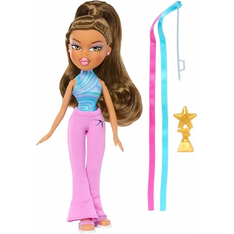 Bratz Play Sportz Yasmin urheilunukke tarvikkeinee