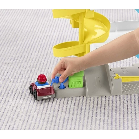 Fisher-Price liitle people parking garage and 2 cars