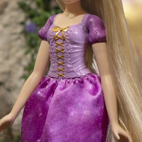 Disney Prinsessa Tähkäpää pitkillä hiuksilla