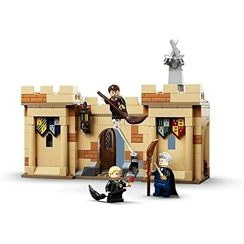 Lego Harry Potter 76395 Tylypahka: Ensimmäinen lentotunti 