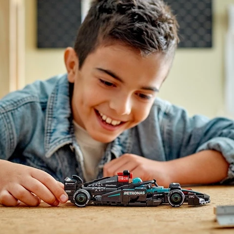 LEGO Speed Champions 77244 – Mercedes-AMG F1® W15 ‑kilpa-auto