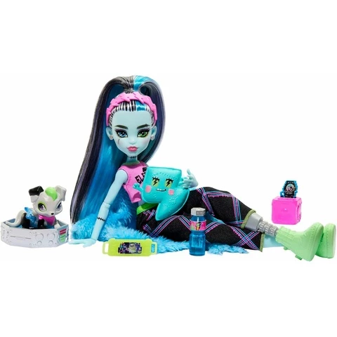 Monster High Creepover party nukke