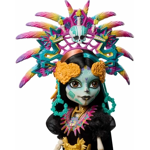 Monster High keräilynukke Skelita Calaveras – höyhenpäähine ja yksityiskohtainen kasvojen maalaus
