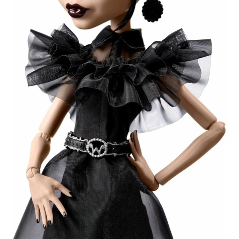 Monster High Wednesday nukke tanssikohtaus