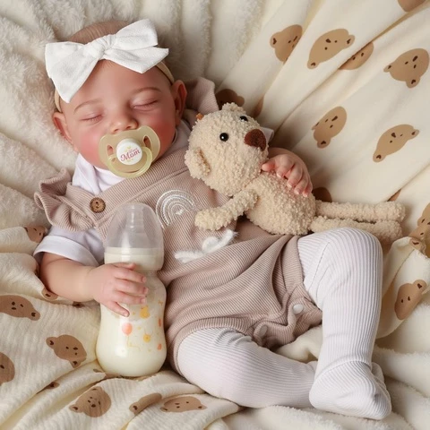 Reborn nukke Alisa 50 cm edestä – nukkuva vauvanukke hymyilee