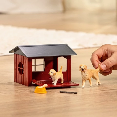 Schleich Farm World 42722 Koirankoppi kultaisilla noutajilla