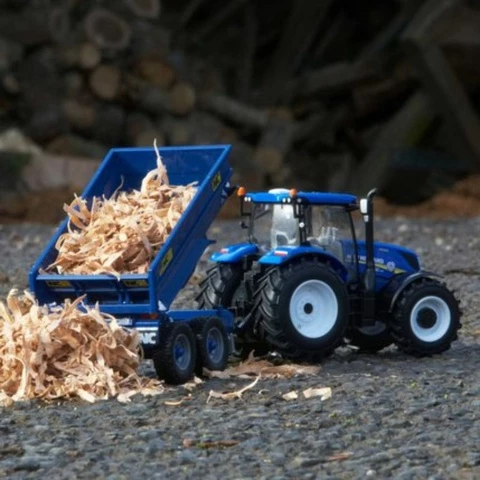 Britains tractor &amp; cart New Holland